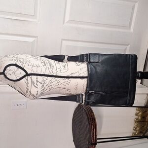 Margot Black Leather Crossbody bag